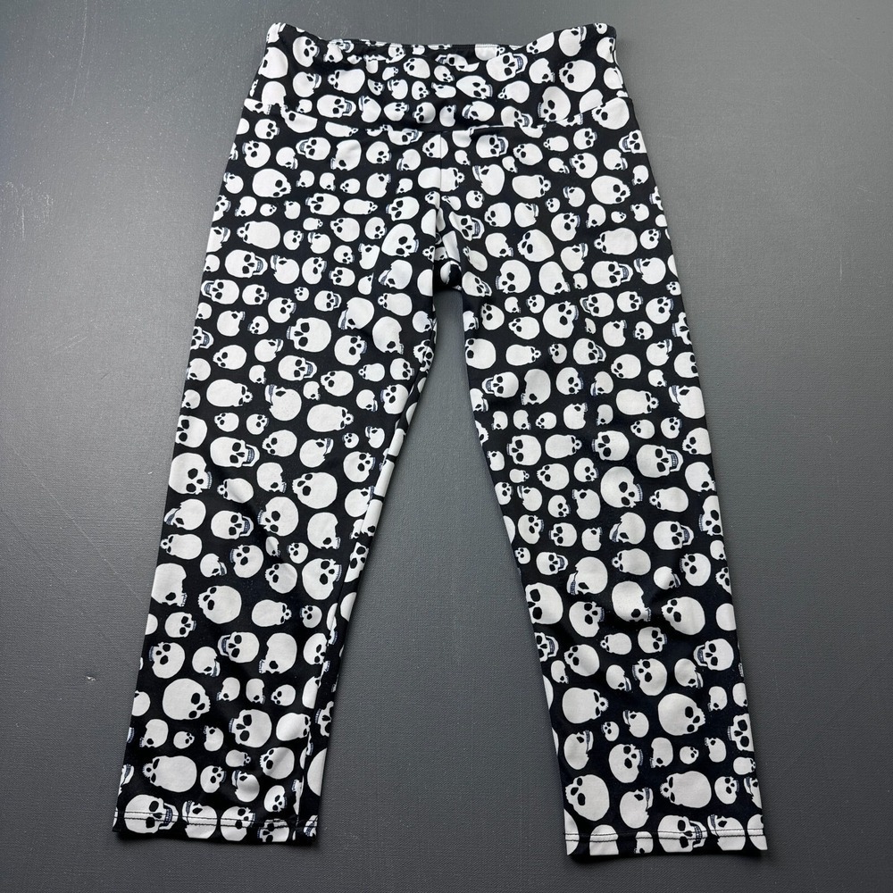 Onzie Leggings Women's Medium Large All Over Skull Print Black White Yoga Gym